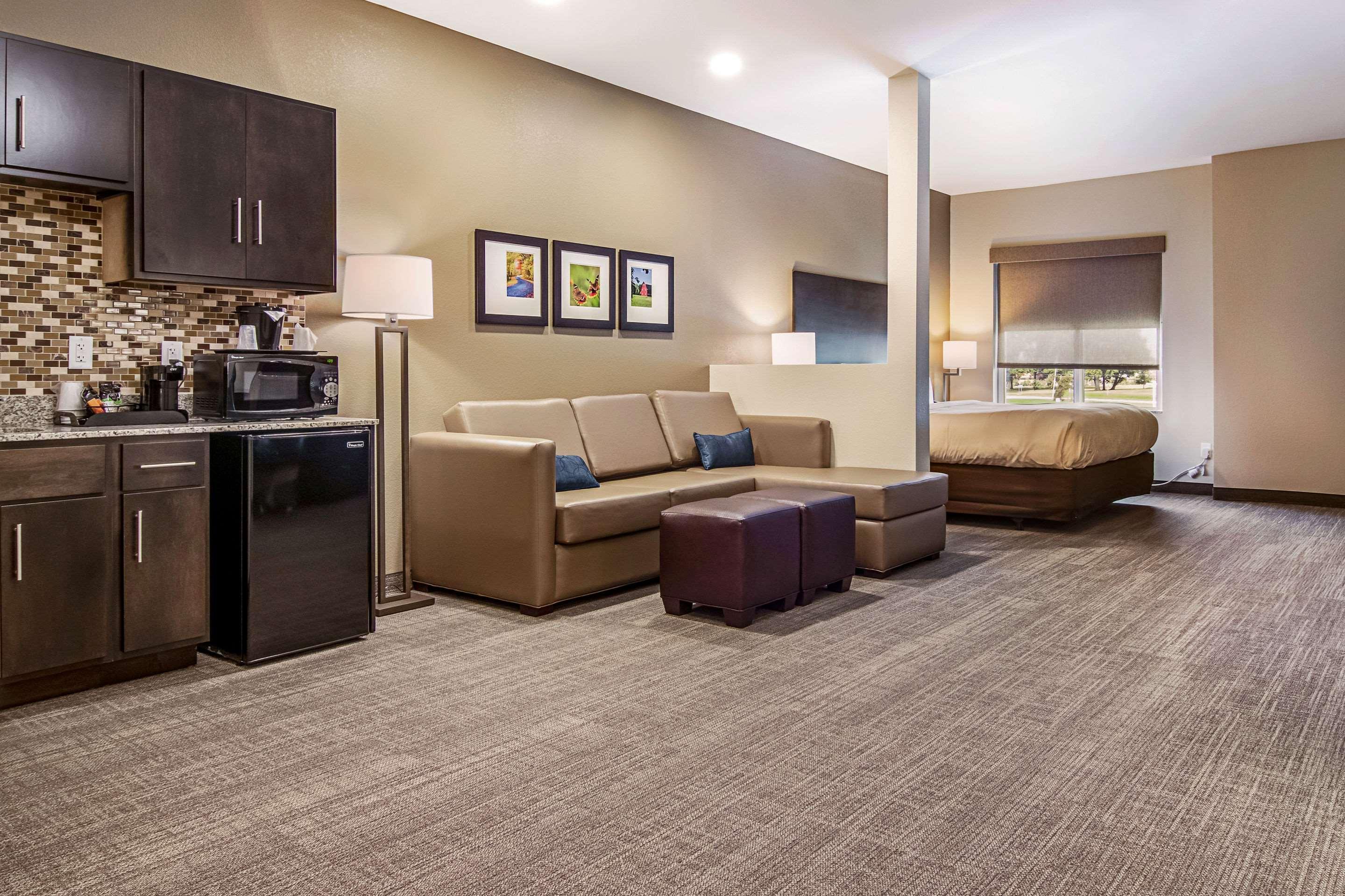Comfort Suites Wooster Near University Campus Zewnętrze zdjęcie