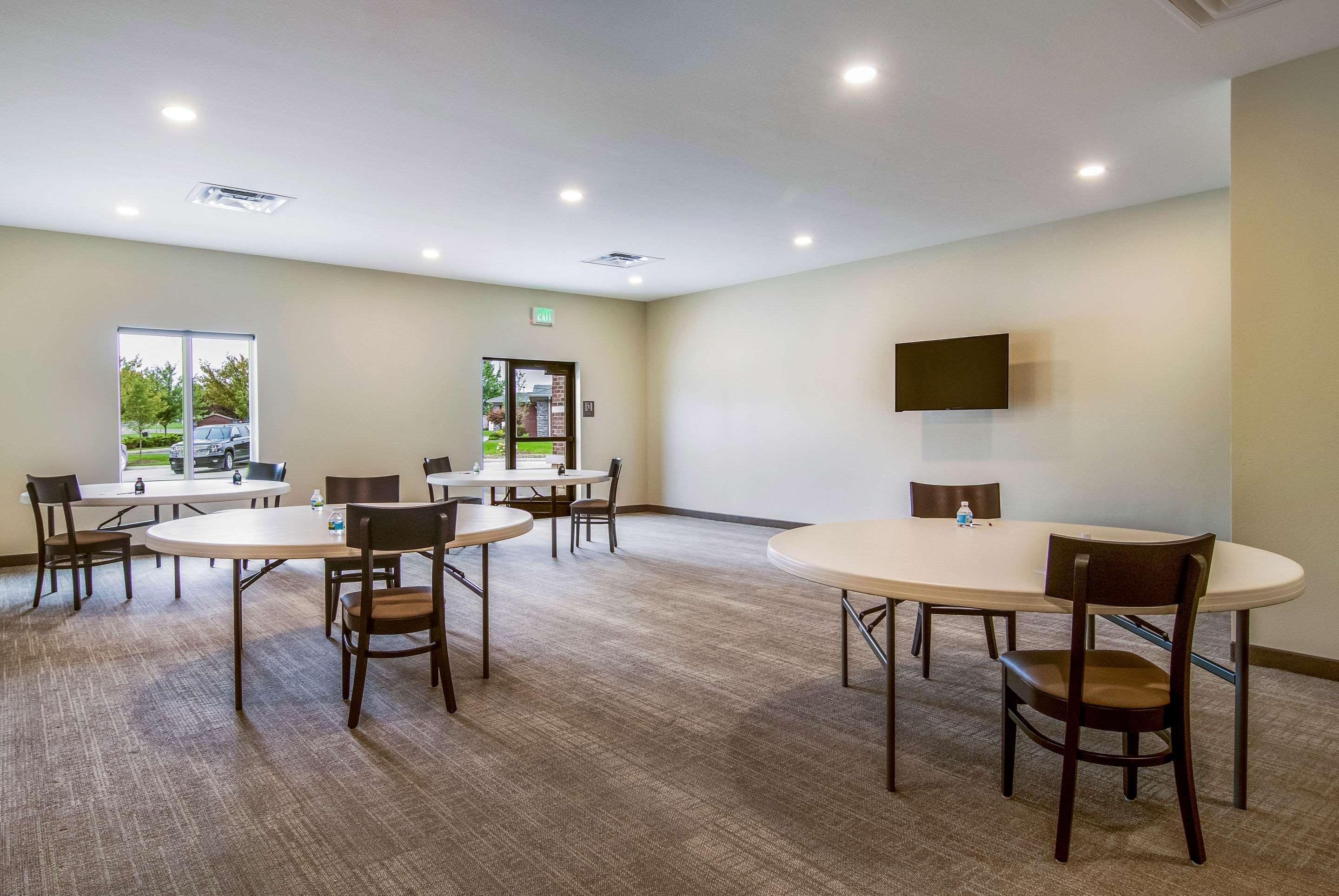 Comfort Suites Wooster Near University Campus Zewnętrze zdjęcie