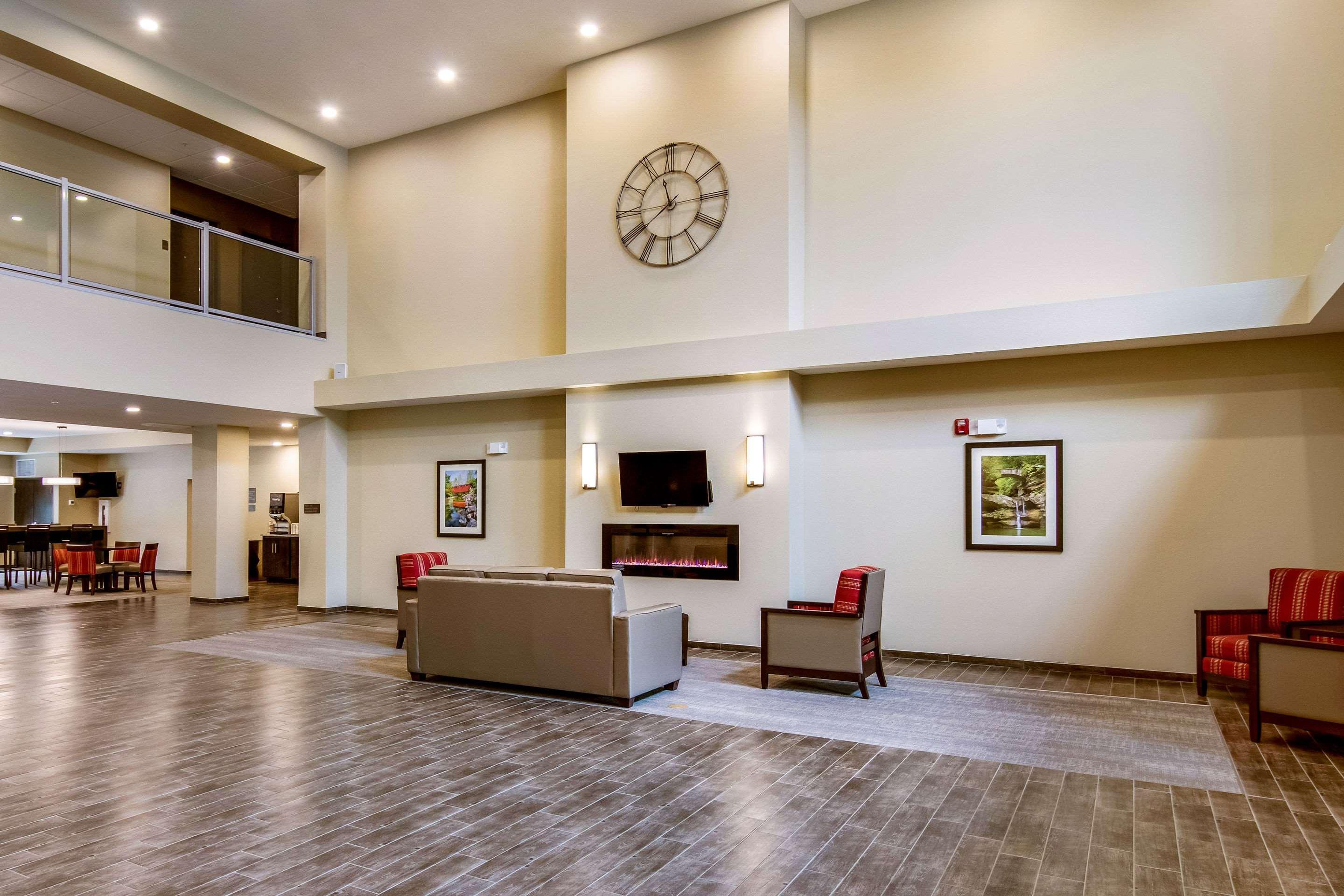 Comfort Suites Wooster Near University Campus Zewnętrze zdjęcie