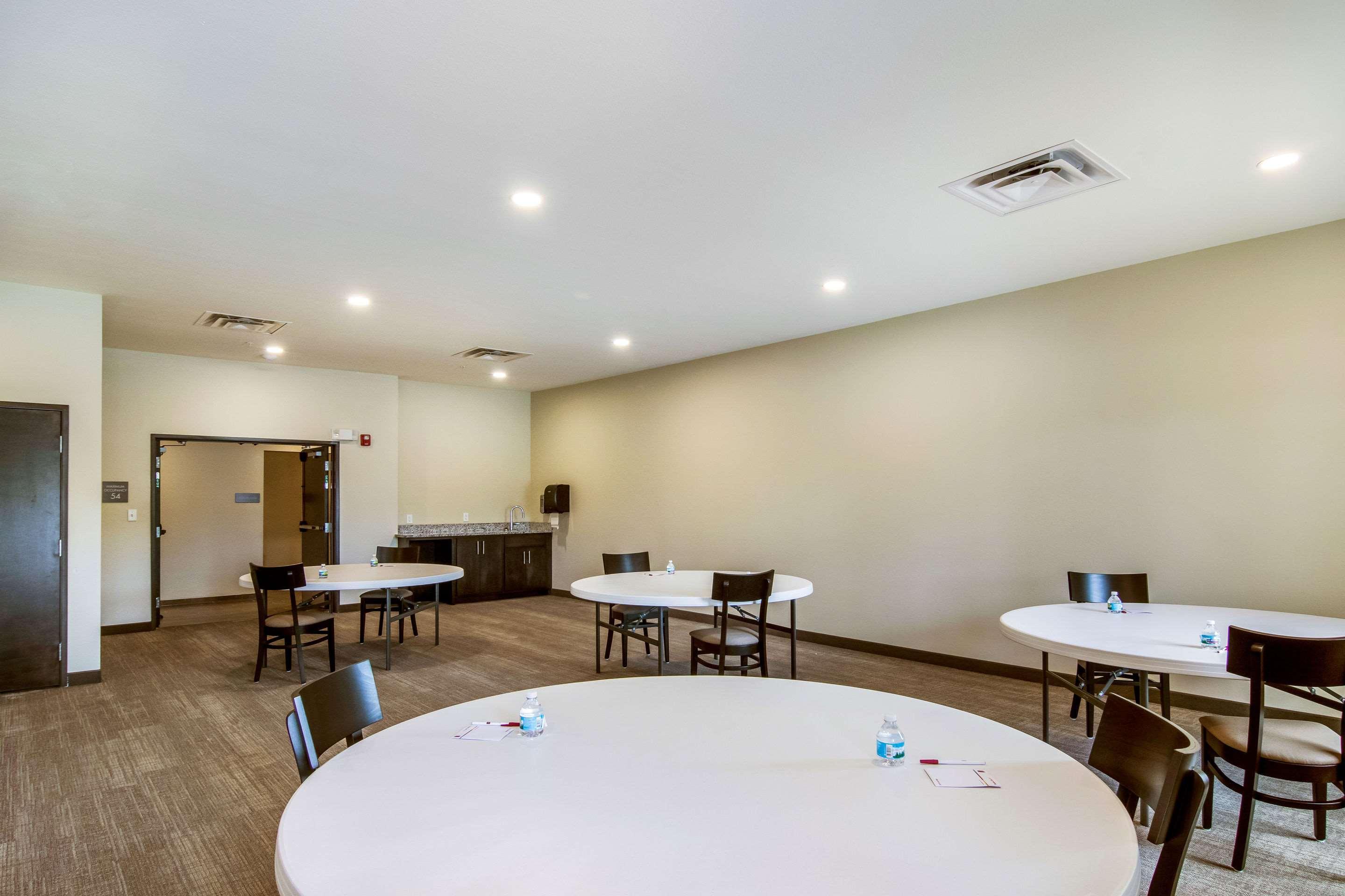 Comfort Suites Wooster Near University Campus Zewnętrze zdjęcie