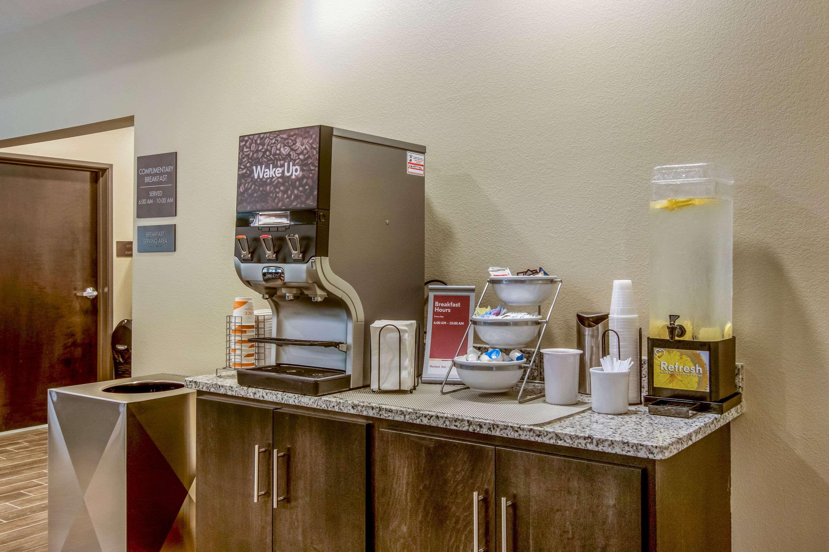 Comfort Suites Wooster Near University Campus Zewnętrze zdjęcie